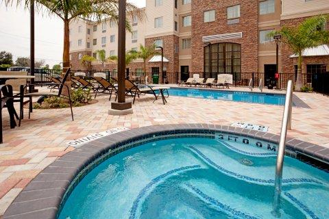 Staybridge By Ihg Hotel 3*