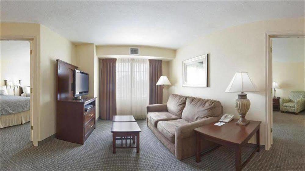Staybridge By Ihg Hotel 3*
